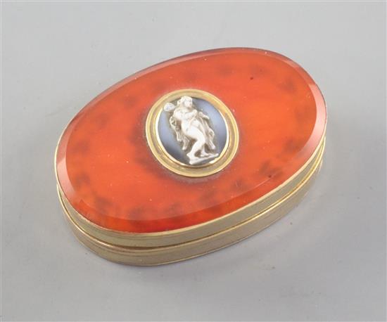 A 19th century Swiss? gold, orange chalcedony and sardonyx oval vinaigrette, 41mm.